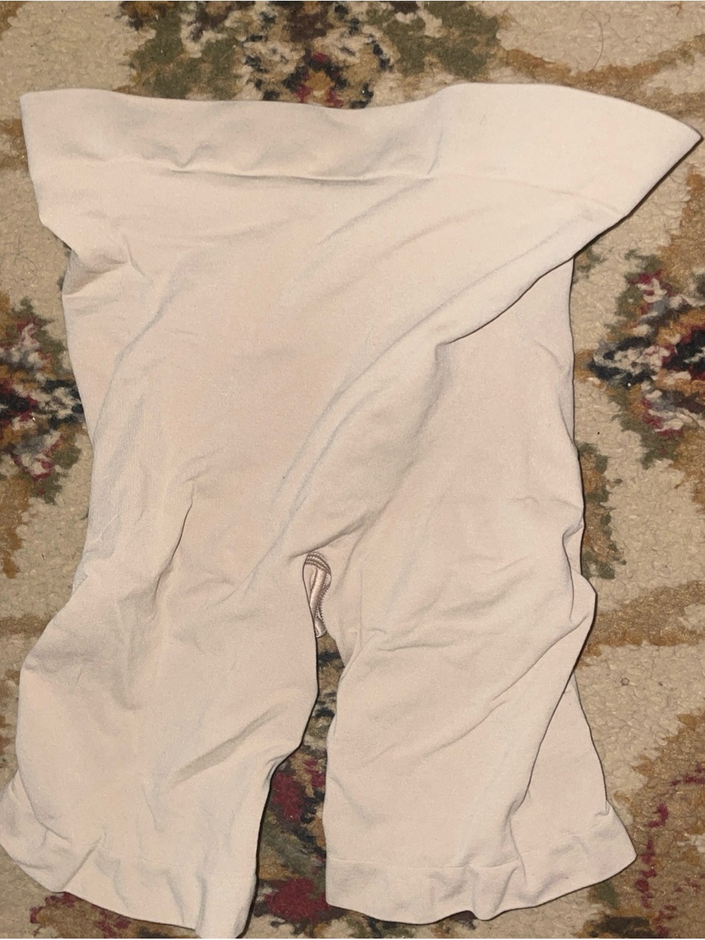 NWOT SKIMS High Waisted Mid Thigh Shapewear Shorts Sand Light Nude S